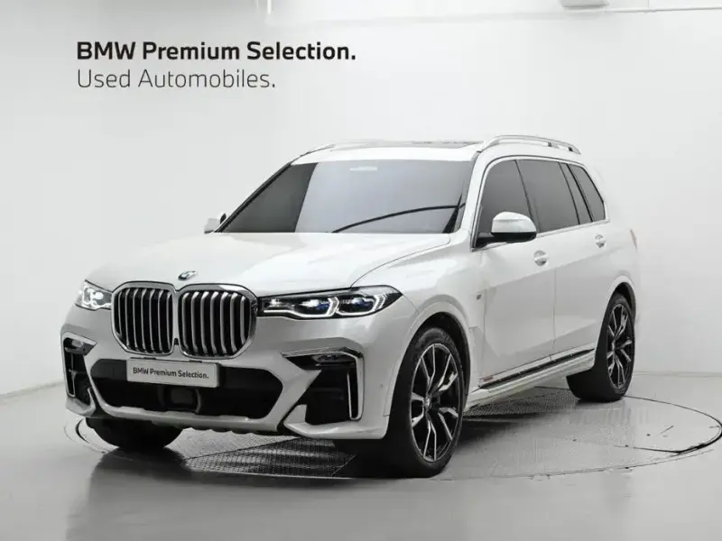 2022 BMW X7 с пробегом 67 556 км