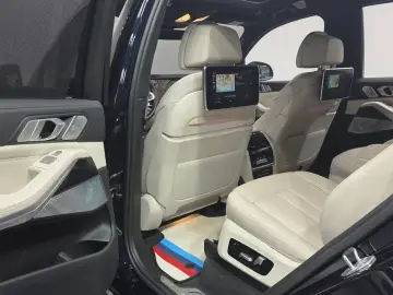 2021 BMW X7 с пробегом 66 040 км