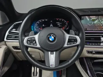 2021 BMW X7 с пробегом 66 040 км