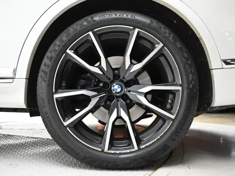 2022 BMW X7 с пробегом 67 556 км