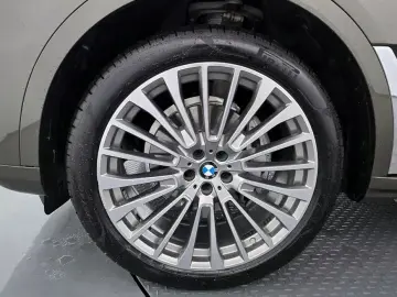 2022 BMW X7 с пробегом 48 681 км