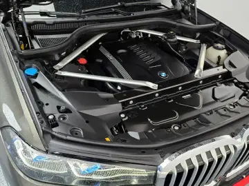 2022 BMW X7 с пробегом 48 681 км