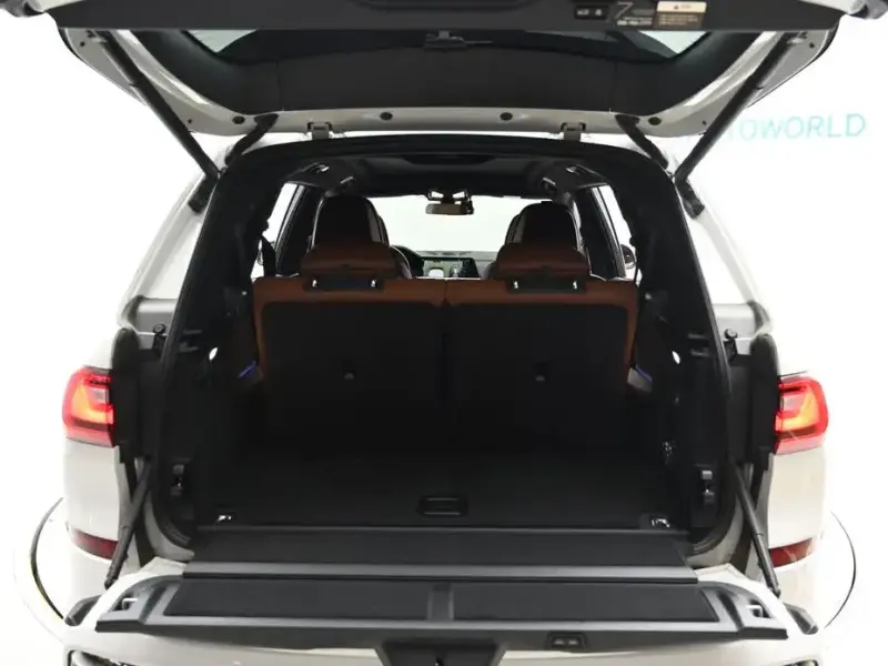 2022 BMW X7 с пробегом 67 556 км