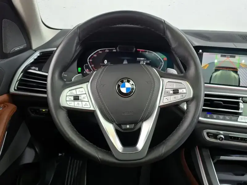 2022 BMW X7 с пробегом 48 681 км