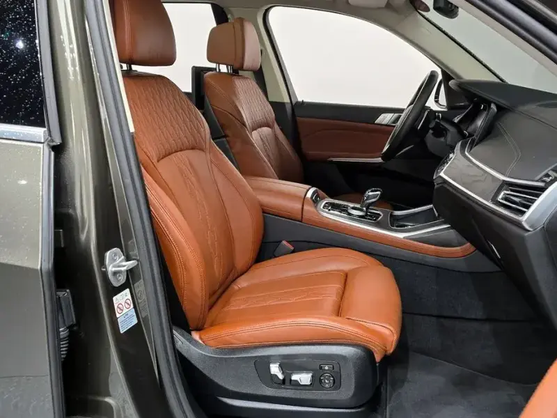 2022 BMW X7 с пробегом 48 681 км