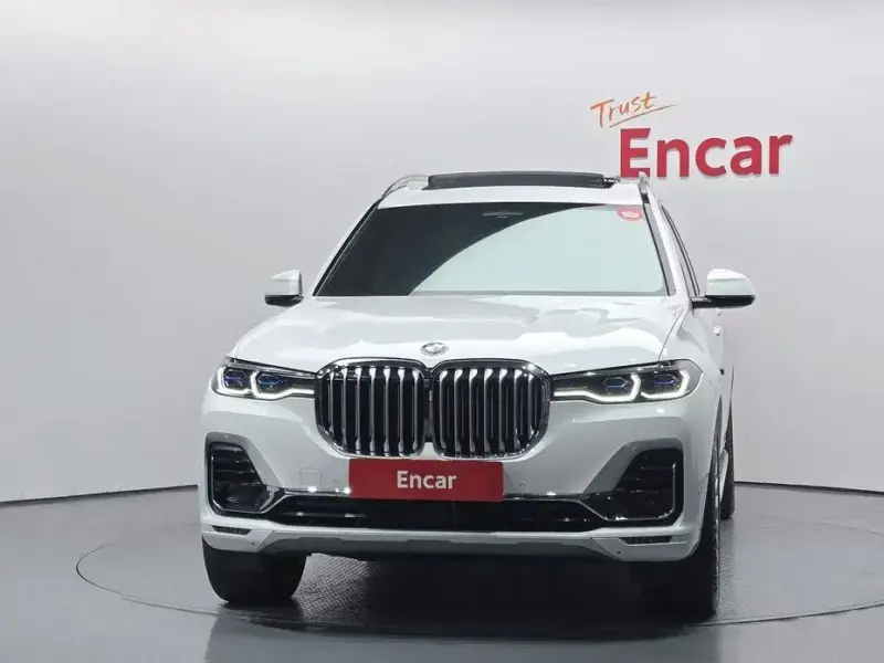 2021 BMW X7 с пробегом 18 101 км