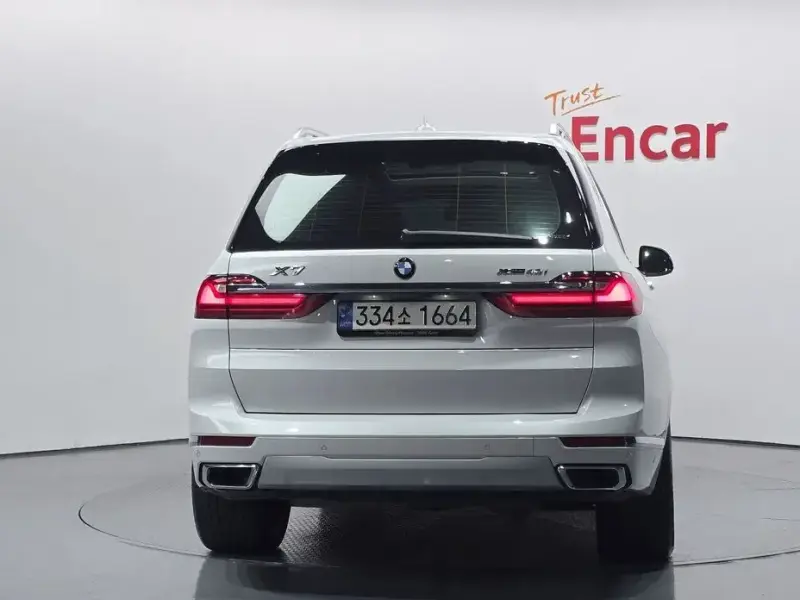 2021 BMW X7 с пробегом 18 101 км