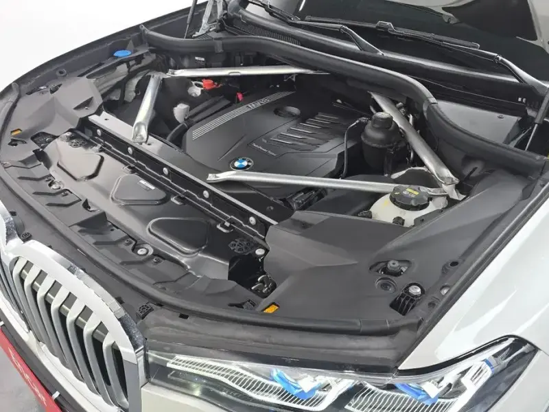 2021 BMW X7 с пробегом 18 101 км