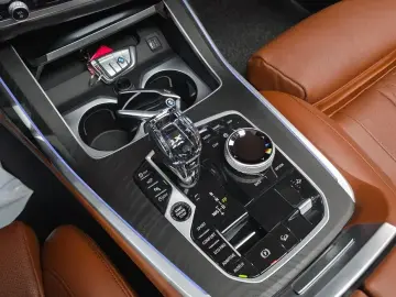 2021 BMW X7 с пробегом 18 101 км
