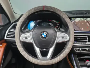 2021 BMW X7 с пробегом 18 101 км