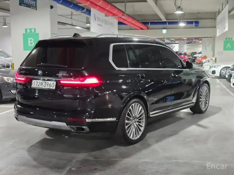 2021 BMW X7 с пробегом 86 693 км