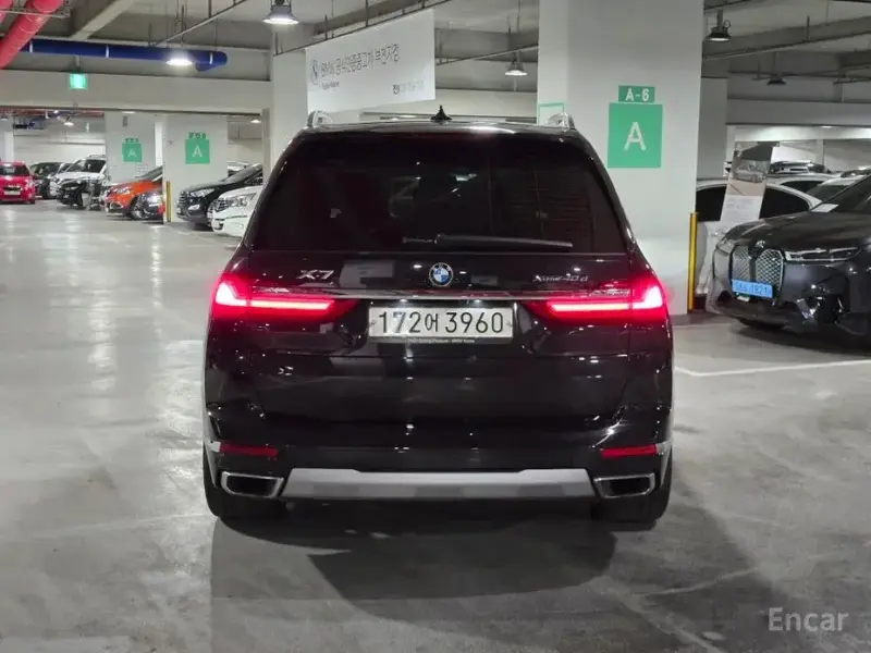 2021 BMW X7 с пробегом 86 693 км