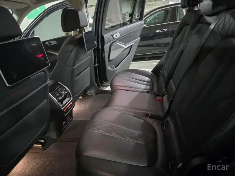 2021 BMW X7 с пробегом 86 693 км