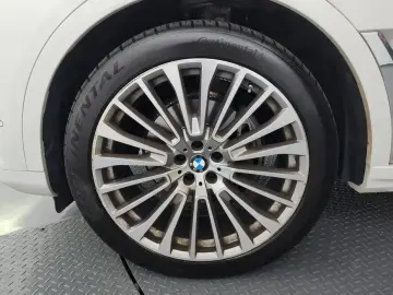 2021 BMW X7 с пробегом 66 058 км