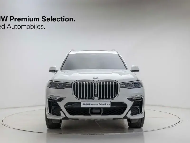 2021 BMW X7 с пробегом 82 183 км