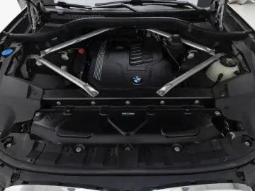 2021 BMW X7 с пробегом 82 183 км