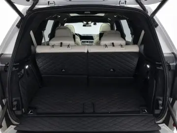 2021 BMW X7 с пробегом 82 183 км