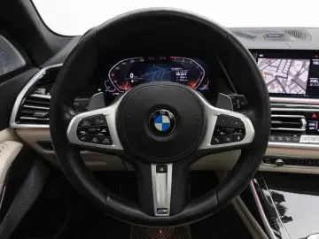 2021 BMW X7 с пробегом 82 183 км