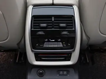 2021 BMW X7 с пробегом 82 183 км