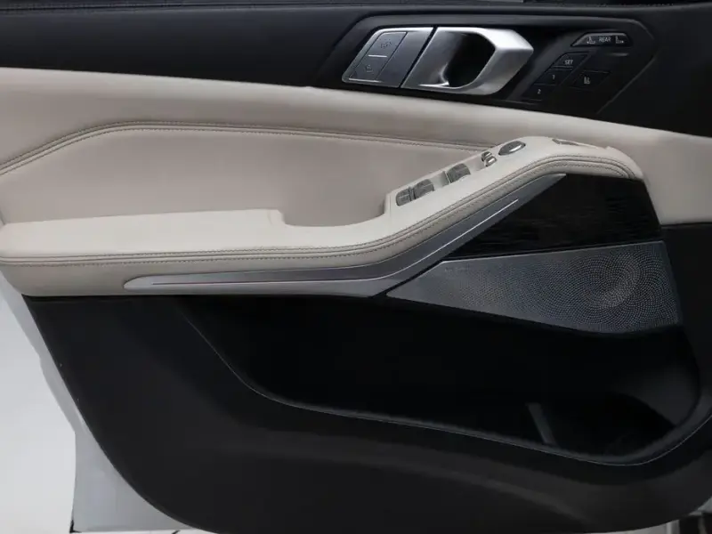2021 BMW X7 с пробегом 82 183 км