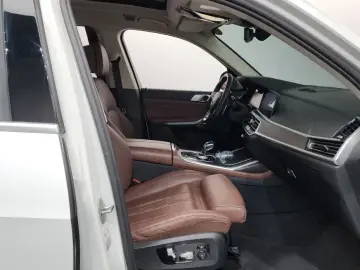 2021 BMW X7 с пробегом 66 058 км