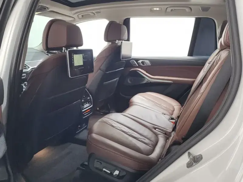2021 BMW X7 с пробегом 66 058 км