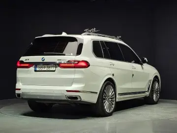 2022 BMW X7 с пробегом 110 956 км