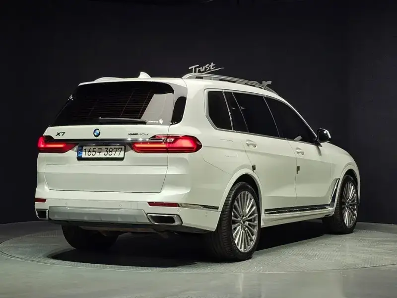 2022 BMW X7 с пробегом 110 956 км