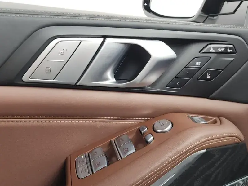 2021 BMW X7 с пробегом 66 058 км