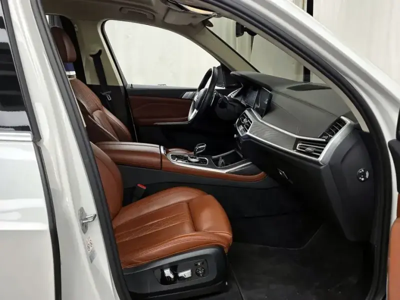 2022 BMW X7 с пробегом 110 956 км
