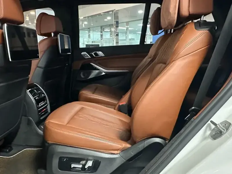 2021 BMW X7 с пробегом 58 013 км