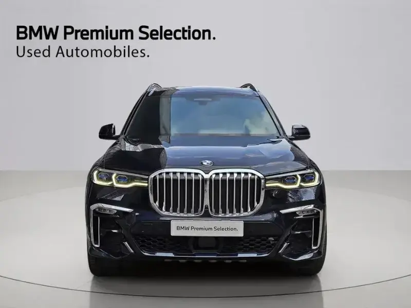 2022 BMW X7 с пробегом 32 480 км
