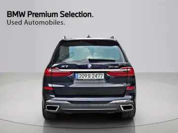 2022 BMW X7 с пробегом 32 480 км
