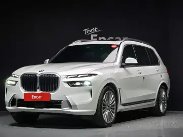 2023 BMW X7 с пробегом 30 828 км