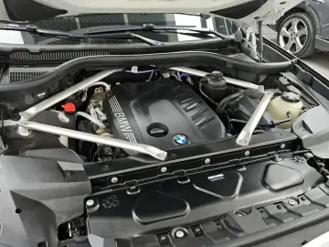 2023 BMW X7 с пробегом 30 828 км
