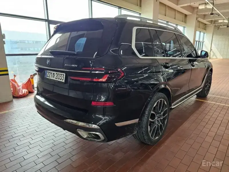 2023 BMW X7 с пробегом 56 131 км