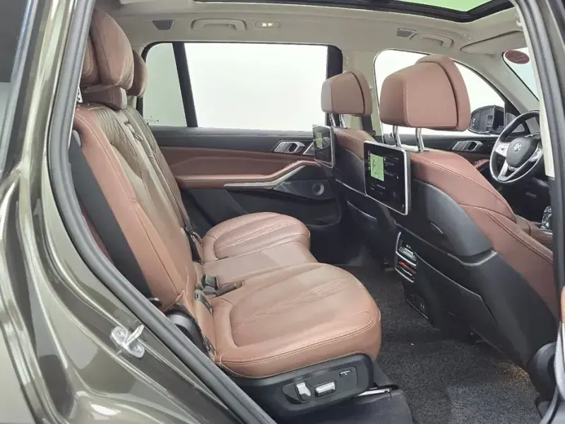 2022 BMW X7 с пробегом 58 796 км