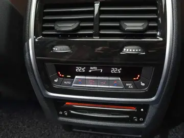 2022 BMW X7 с пробегом 58 796 км