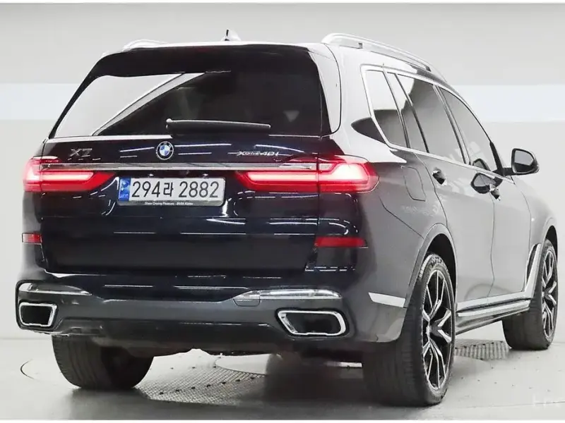 2022 BMW X7 с пробегом 35 484 км