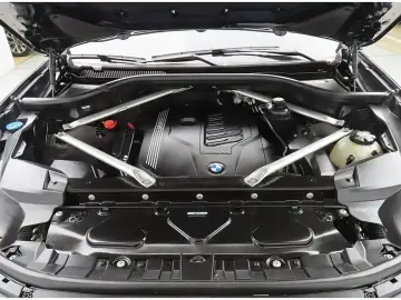 2022 BMW X7 с пробегом 35 484 км