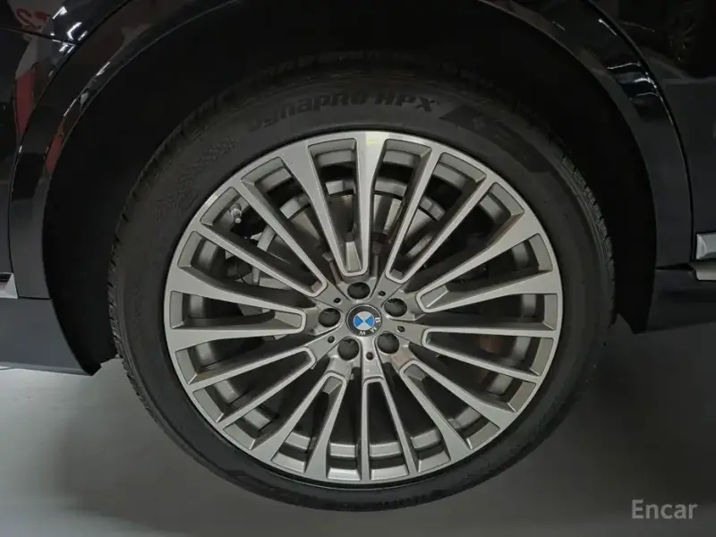 2021 BMW X7 с пробегом 51 000 км