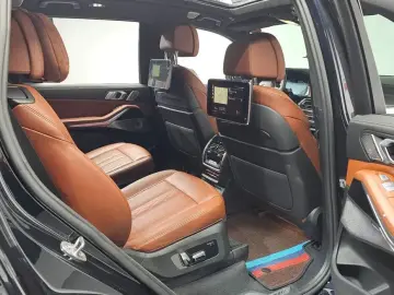 2021 BMW X7 с пробегом 80 429 км