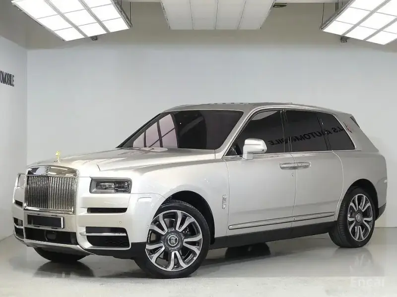2023 Rolls-Royce Cullinan с пробегом 9 200 км