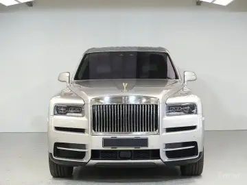 2023 Rolls-Royce Cullinan с пробегом 9 200 км