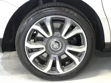 2023 Rolls-Royce Cullinan с пробегом 9 200 км
