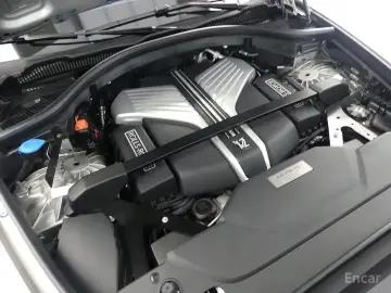 2023 Rolls-Royce Cullinan с пробегом 9 200 км