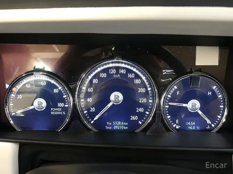 2023 Rolls-Royce Cullinan с пробегом 9 200 км