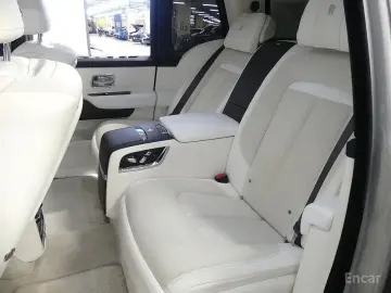 2023 Rolls-Royce Cullinan с пробегом 9 200 км