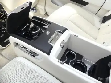 2023 Rolls-Royce Cullinan с пробегом 9 200 км