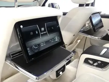 2023 Rolls-Royce Cullinan с пробегом 9 200 км
